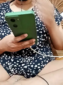 Snapshot of rupamim chatting on 12.22.25 rupamim online show from 12.22.25