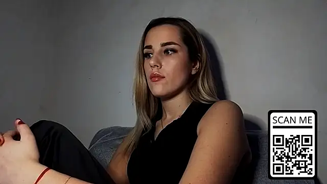 Snapshot of HotMusex chatting on 02.11.26 HotMusex online show from 02.11.26