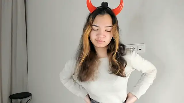 CoreenLuebbers online show from 11.26.25