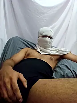 Snapshot of Chiplikk6009 chatting on 11.22.25 Chiplikk6009 online show from 11.22.25