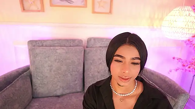 Snapshot of MeganLowell chatting on 02.02.26 MeganLowell online show from 02.02.26