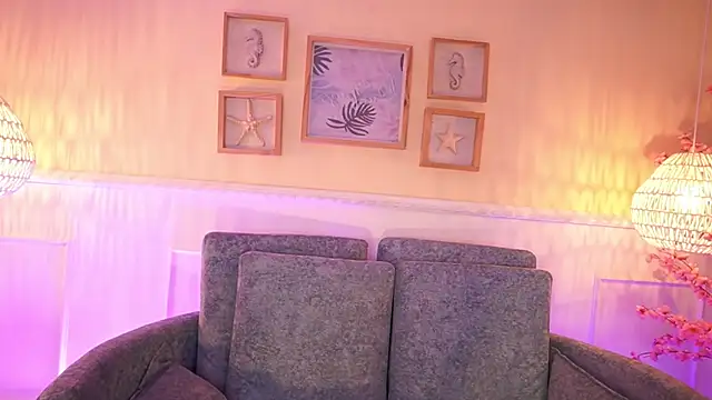 Snapshot of MeganLowell chatting on 02.06.26 MeganLowell online show from 02.06.26