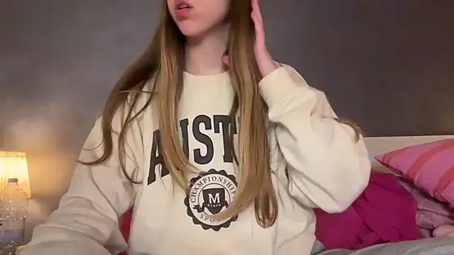 Martimartinaxx online show from 04.15.26