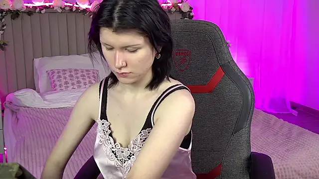 Snapshot of RickiOwens chatting on 01.14.26 RickiOwens online show from 01.14.26