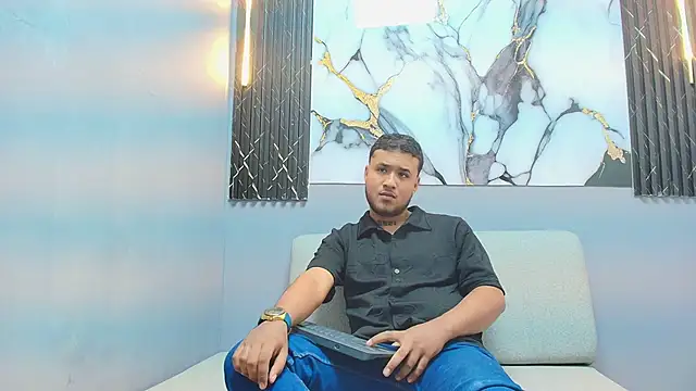 Snapshot of PAUL_GLENN1 chatting on 11.17.25 PAUL GLENN1 online show from 11.17.25