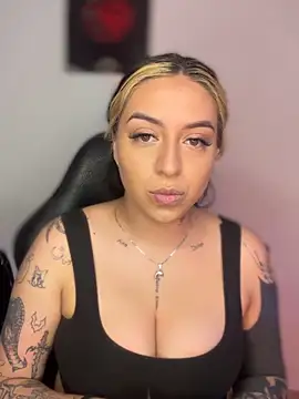 VeloraVyxen  online show from 11.30.25