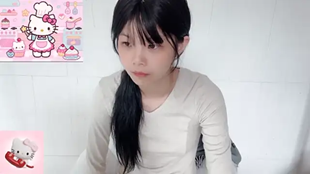 Snapshot of bunny-- chatting on 11.30.25 bunny-- online show from 11.30.25