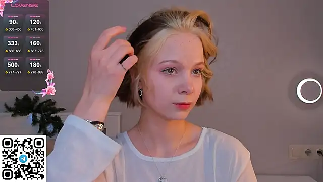 UmbraVelour online show from 01.12.26