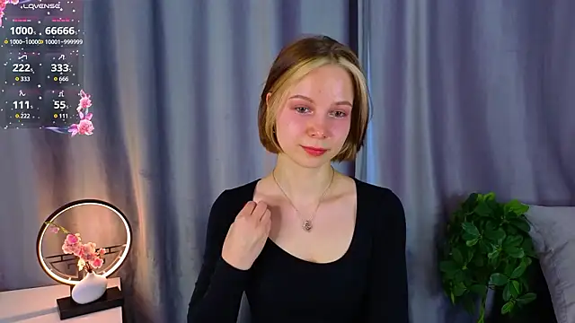 UmbraVelour online show from 02.05.26