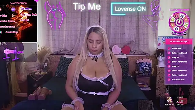 Snapshot of LaReineCleo chatting on 02.20.26 LaReineCleo online show from 02.20.26