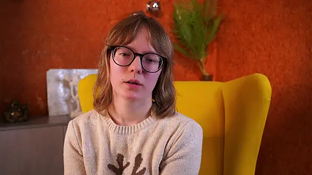 Snapshot of XuanCadavieco chatting on 11.19.25 XuanCadavieco online show from 11.19.25