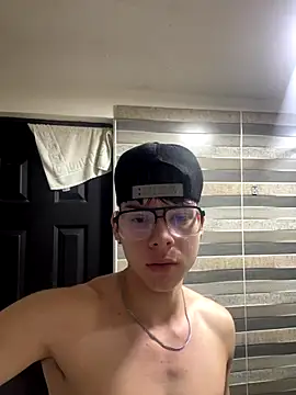 Snapshot of Handsome_boys69 chatting on 12.01.25 Handsome boys69 online show from 12.01.25