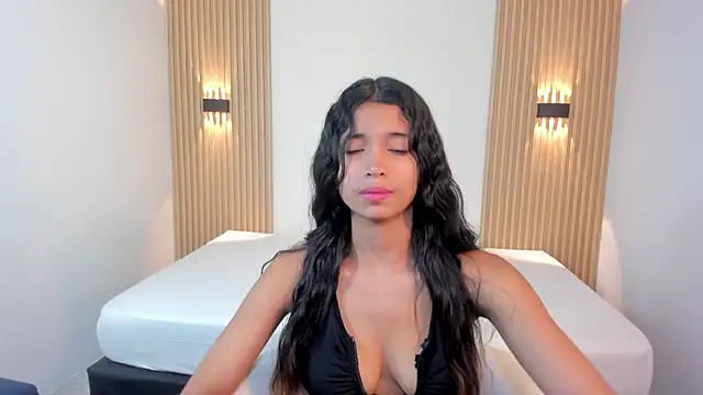 Ashleycooper5 online show from 12.01.25