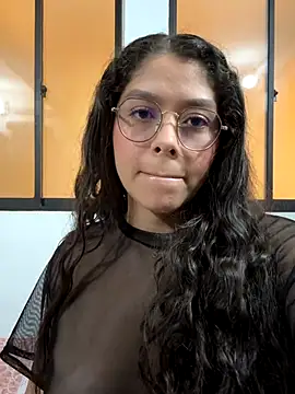 Snapshot of hannah__pavan chatting on 12.01.25 hannah pavan online show from 12.01.25