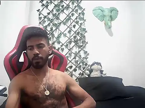 Snapshot of alberthot11 chatting on 11.29.25 alberthot11 online show from 11.29.25