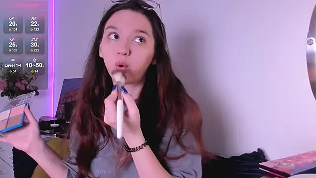 miabellee online show from 12.23.25