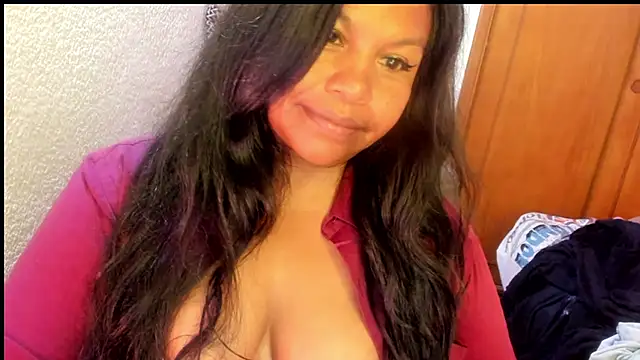 ebonycamelia online show from 04.13.26