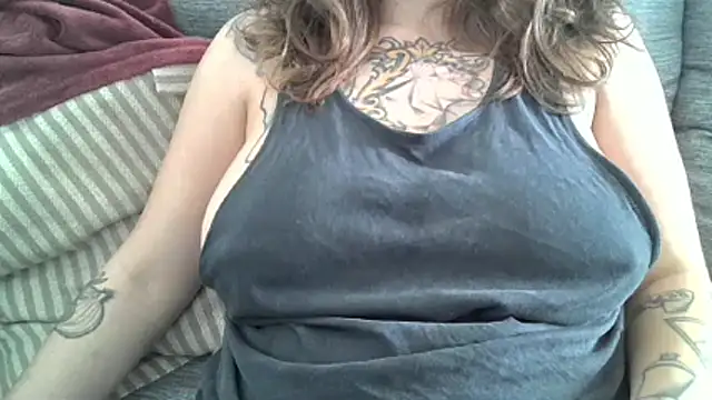 xxxluana online show from 04.03.26