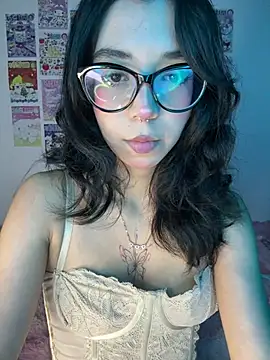 Snapshot of Valen-Foxx1 chatting on 02.03.26 Valen-Foxx1 online show from 02.03.26