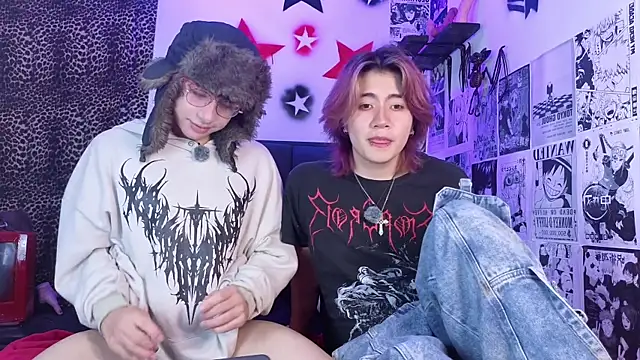 Snapshot of Apolo_Ushi chatting on 11.26.25 Apolo Ushi online show from 11.26.25