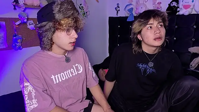 Snapshot of Apolo_Ushi chatting on 02.11.26 Apolo Ushi online show from 02.11.26