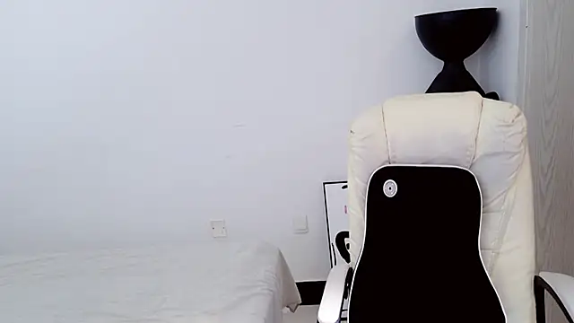 XIAOFENG-2025 online show from 03.12.26