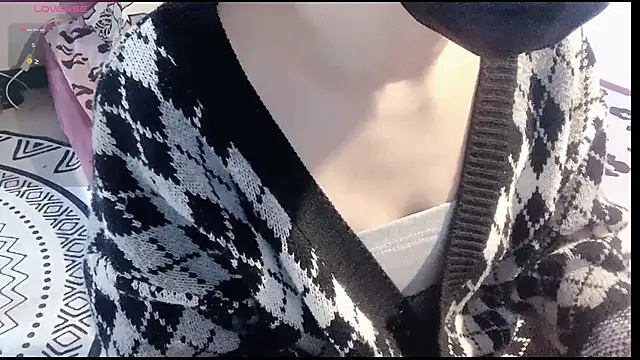 Snapshot of coco-jiang chatting on 12.15.25 coco-jiang online show from 12.15.25