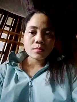 Snapshot of bela-hayes chatting on 11.28.25 bela-hayes online show from 11.28.25