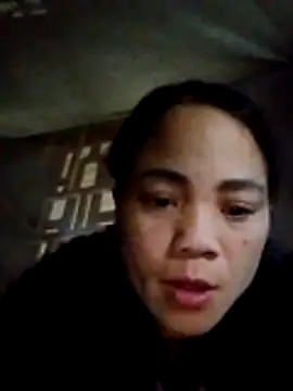 Snapshot of bela-hayes chatting on 11.29.25 bela-hayes online show from 11.29.25