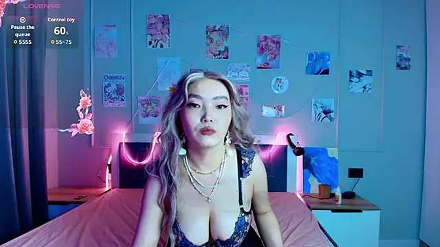 junamiin online show from 12.05.25