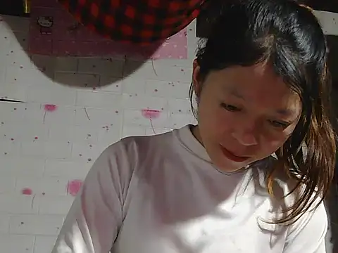 Snapshot of Kim_mon chatting on 11.30.25 Kim mon online show from 11.30.25