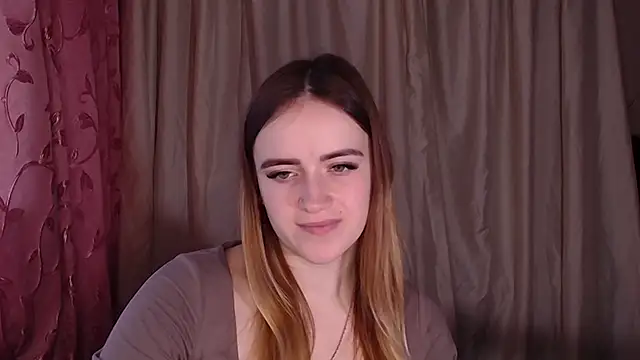 Illa May online show from 12.04.25