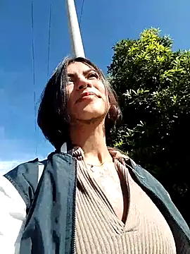 Snapshot of Zoe_addiction chatting on 12.01.25 Zoe addiction online show from 12.01.25