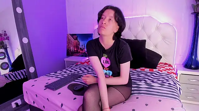 CoralAndOcean  online show from 11.26.25