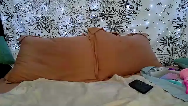 Snapshot of sareberr420 chatting on 02.02.26 sareberr420 online show from 02.02.26