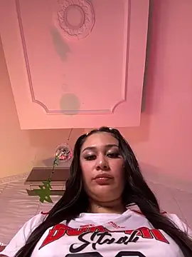 Snapshot of kylie_pregnat chatting on 11.26.25 kylie pregnat online show from 11.26.25