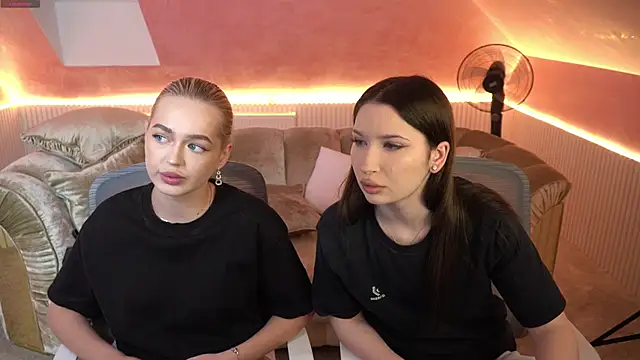 Liza Mur online show from 11.26.25