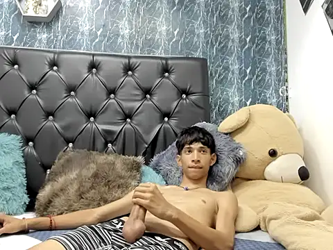 cruzitojpx18 online show from 11.28.25