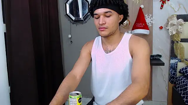 sweett love  online show from 12.22.25