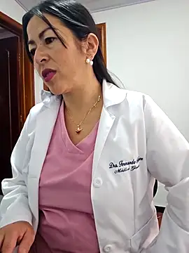 JustSamantha  online show from 12.18.25