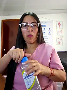 Snapshot of JustSamantha_ chatting on 02.14.26 JustSamantha online show from 02.14.26