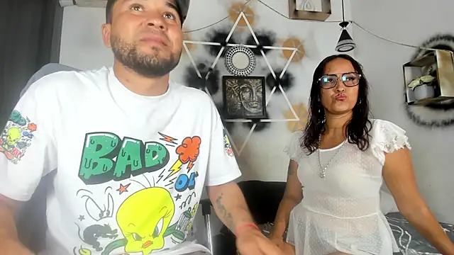 Snapshot of StephaniaAndRandy chatting on 11.30.25 StephaniaAndRandy online show from 11.30.25