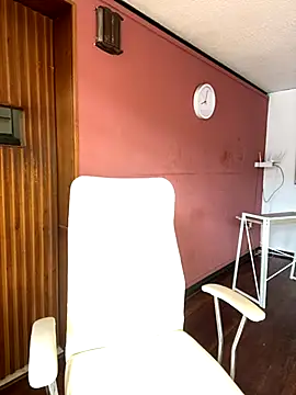 Snapshot of KyliePinkk_ chatting on 11.26.25 KyliePinkk online show from 11.26.25