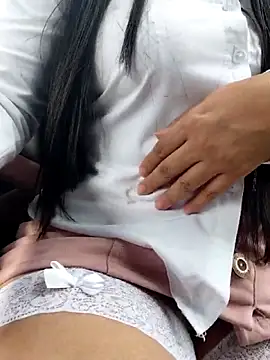 Layla-daring online show from 04.18.26