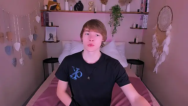 DonaldWoon online show from 11.27.25