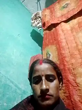 Snapshot of Xxx_suhana chatting on 11.24.25 Xxx suhana online show from 11.24.25