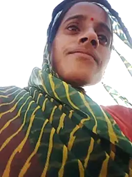 Snapshot of Xxx_suhana chatting on 11.29.25 Xxx suhana online show from 11.29.25