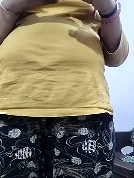 yamunna647 online show from 11.22.25