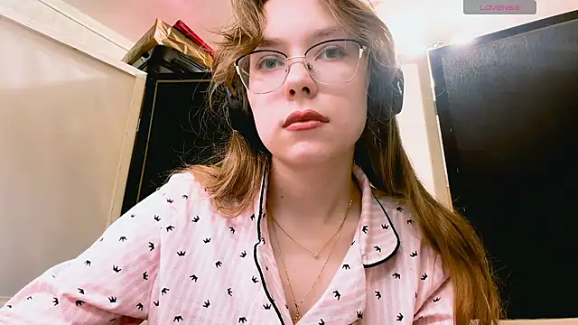 LouettaTornese online show from 11.24.25