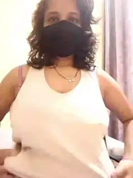 Snapshot of Smita_silk69 chatting on 02.20.26 Smita silk69 online show from 02.20.26